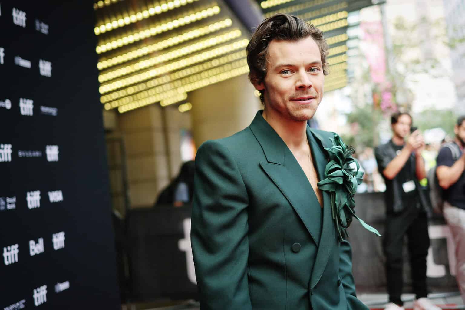 Harry Styles Gets Highly Choreographed Rollout of ‘My Policeman’ in Toronto