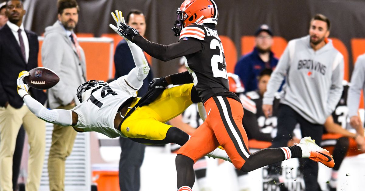 George Pickens gave us the NFL Catch of the Year and it is not yet October