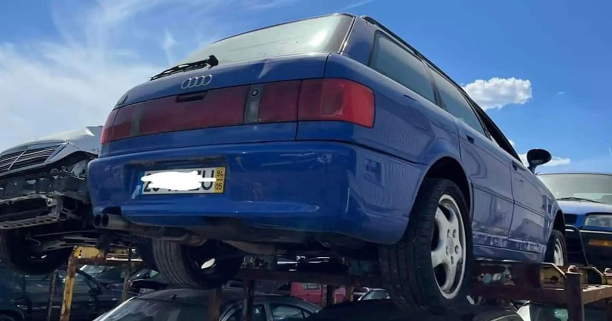 Someone Save This Doomed Audi RS2 Avant!