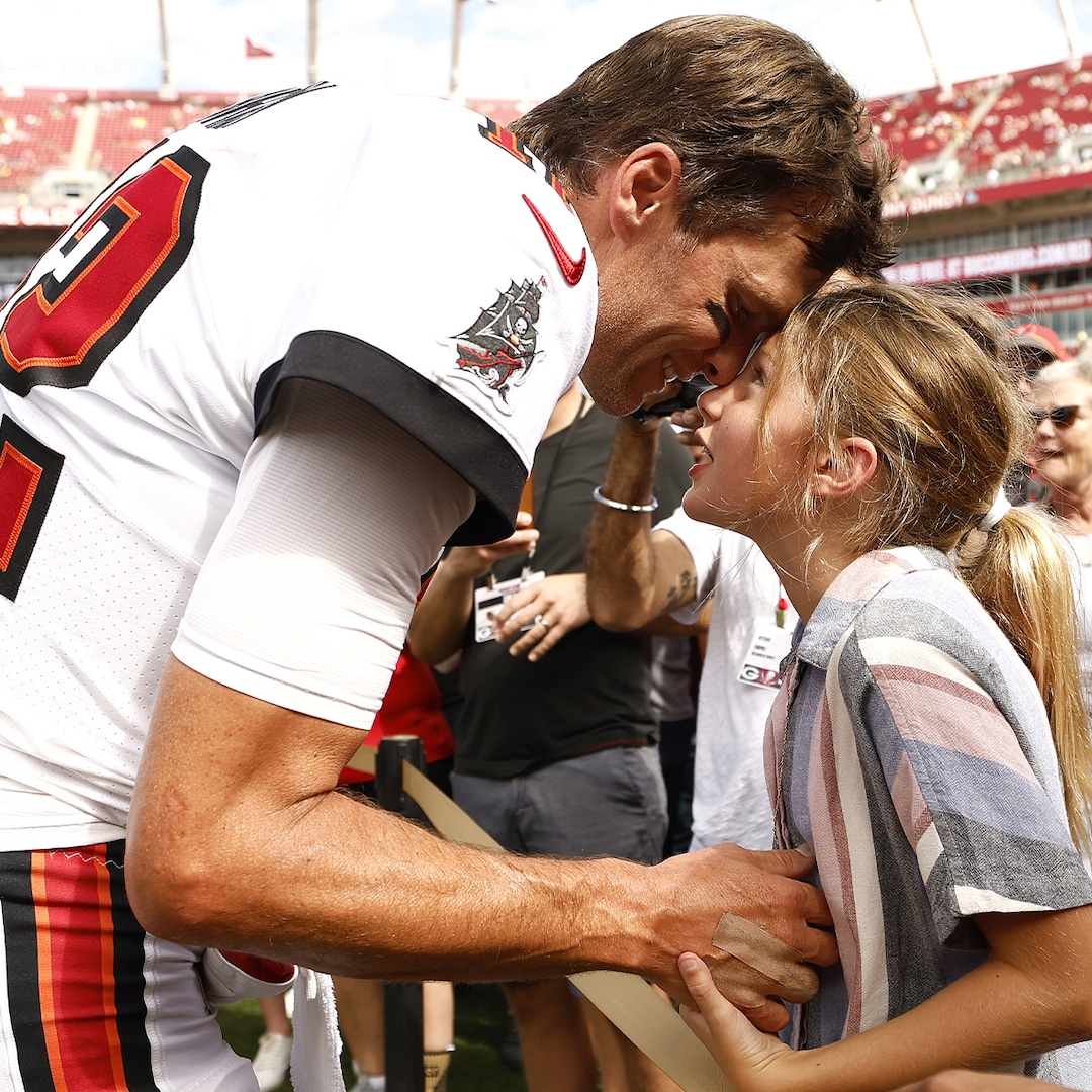 Tom Brady & Gisele Bündchen’s Kids Join Him at His First Home Game