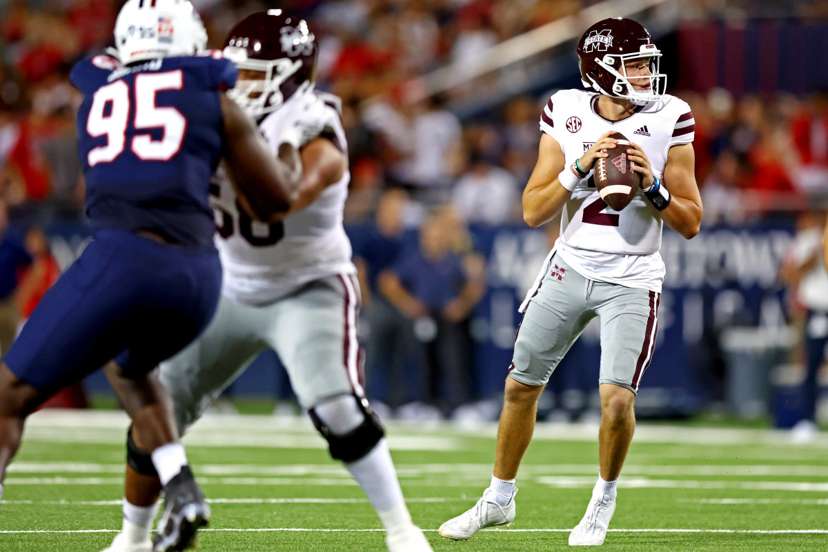 Mississippi State football: Bulldogs open as slight favorites over Texas A&M