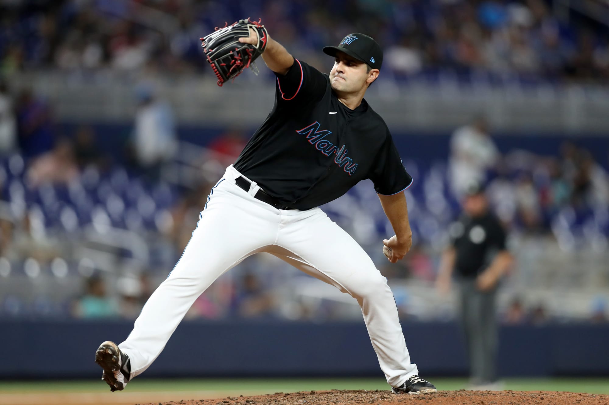 Ump Job: Marlins pitcher called for 3 balks in the same inning