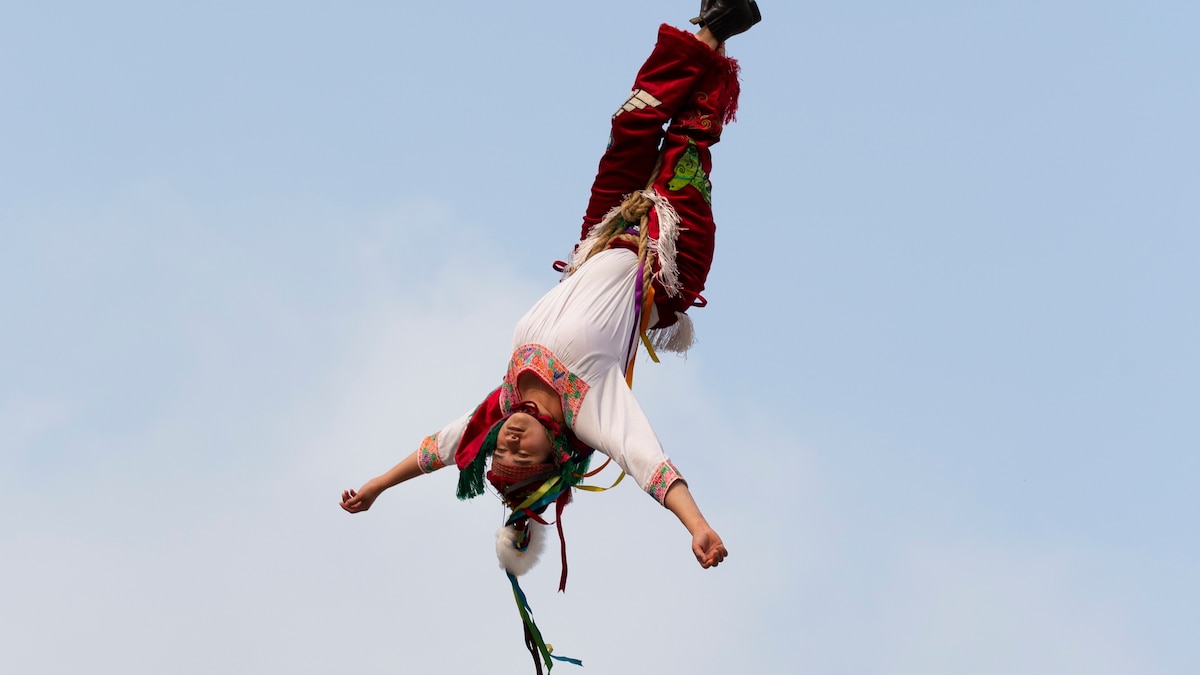 The flying women of Cuetzalan