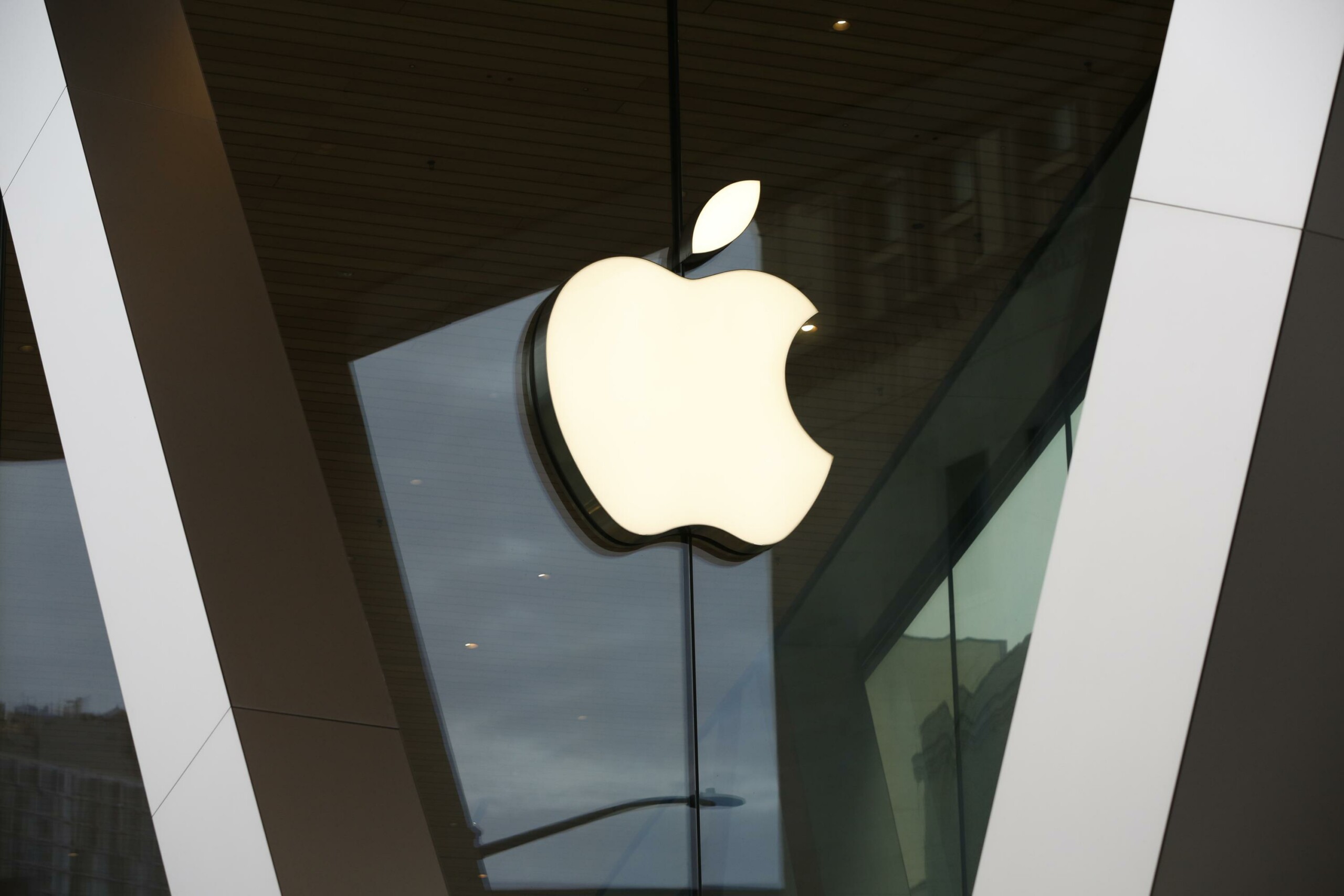 APPLE workers in Oklahoma vote to unionize in 2nd labor win…