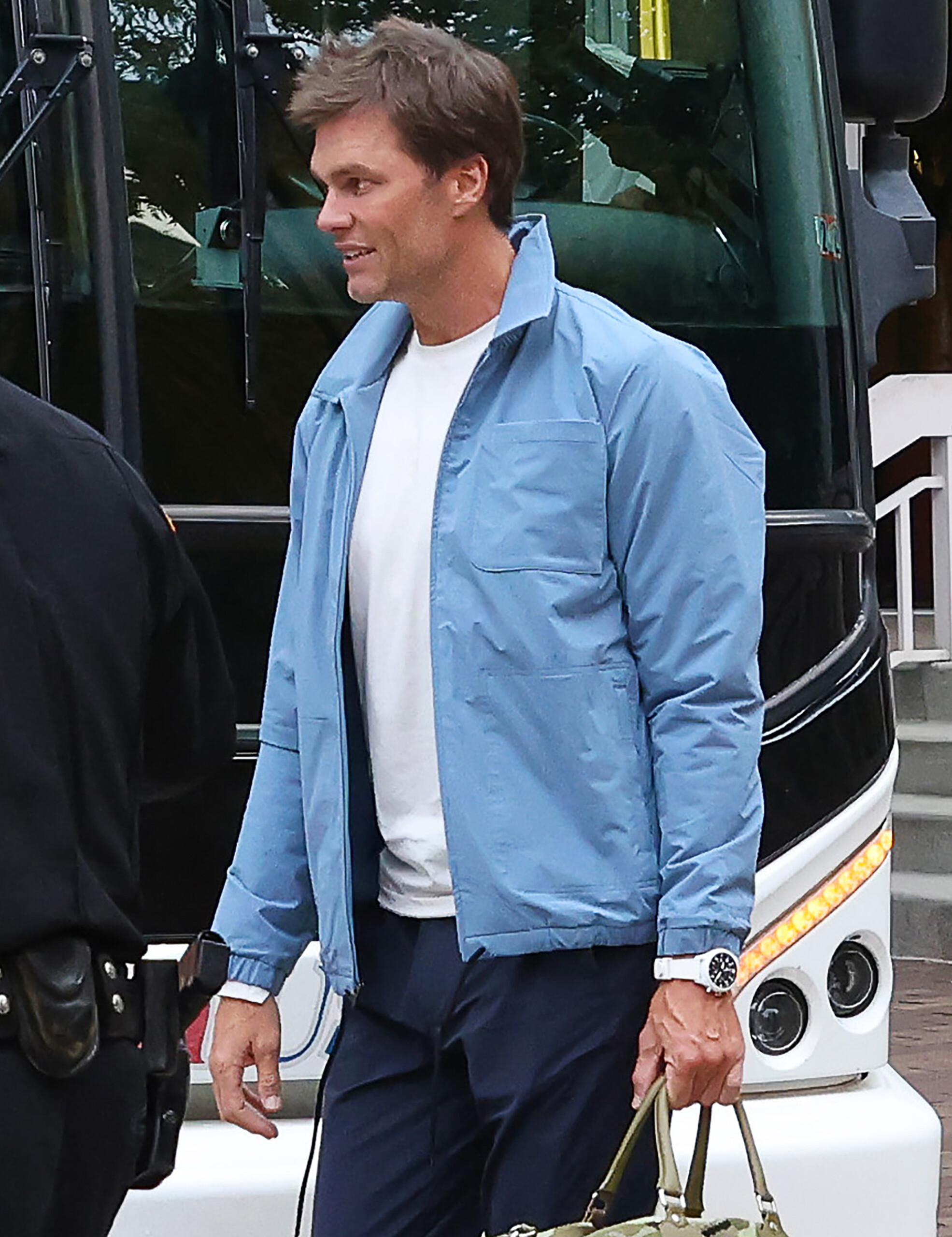 Tom Brady spotted without wedding band amid Gisele Bündchen divorce rumors